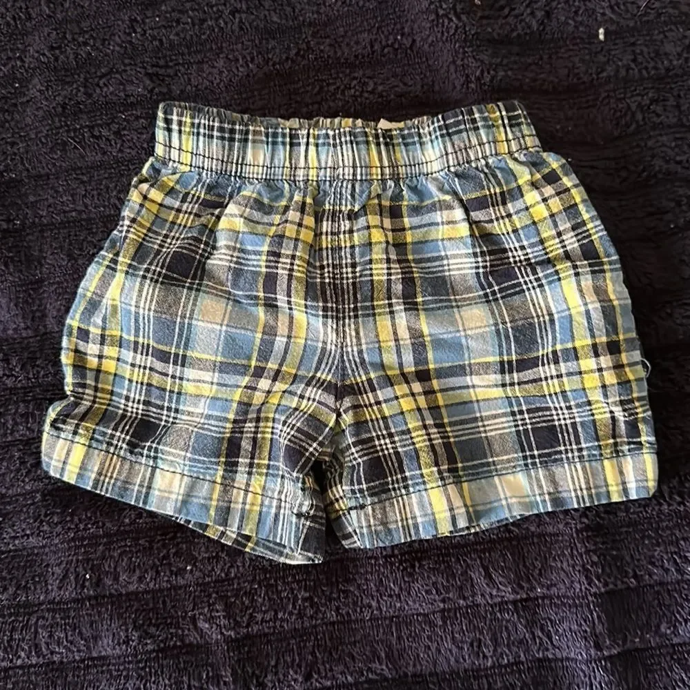 Carter’s Plaid Elastic Waist Shorts Size 9 Months Baby Toddler Comfortable